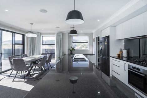 Photo of property in 14 Atherton Terrace, Churton Park, Wellington, 6037