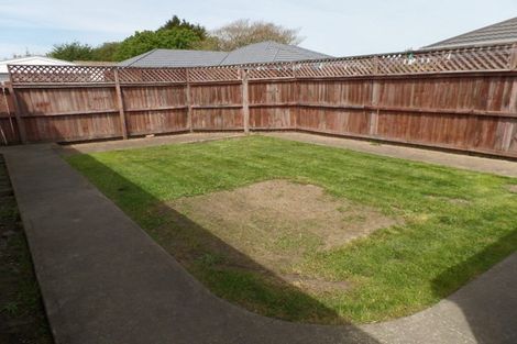 Photo of property in 25 Bevington Street, Avonhead, Christchurch, 8042