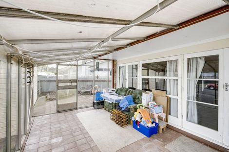 Photo of property in 20 Warwick Crescent, Taradale, Napier, 4112