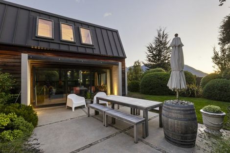 Photo of property in 8 Jacks Point Rise, Jacks Point, Queenstown, 9371
