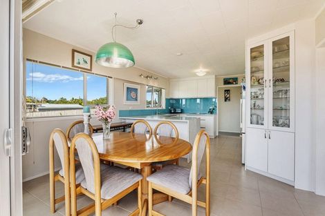 Photo of property in 48 Tapu Road, Huapai, Kumeu, 0810