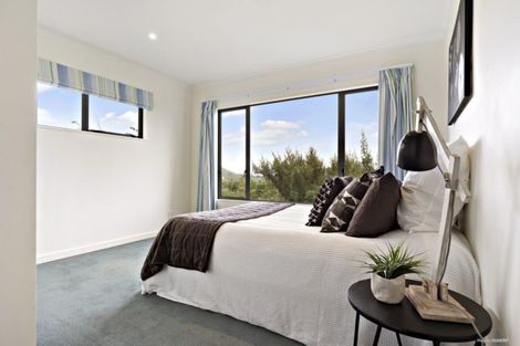 Photo of property in 9 Becker Way, Karori, Wellington, 6012