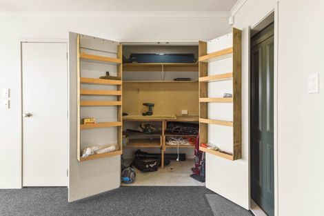 Photo of property in 8 Jelas Road, Red Beach, 0932