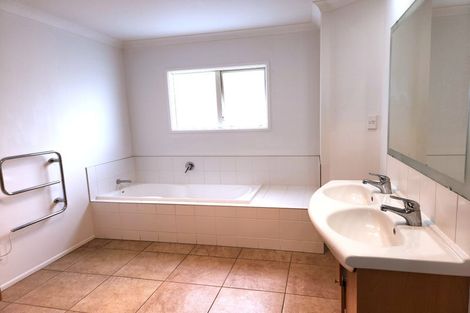 Photo of property in 1a Ridgeway Road, Pukekohe, 2120