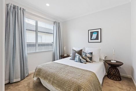 Photo of property in 9 Walter Ruddock Avenue, Kumeu, 0810
