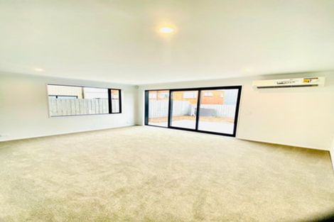 Photo of property in 40 Samuel Marsden Place, Whenuapai, 0618