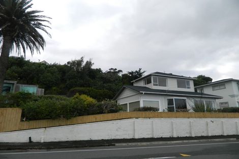 Photo of property in 33 Sunset Parade, Plimmerton, Porirua, 5026