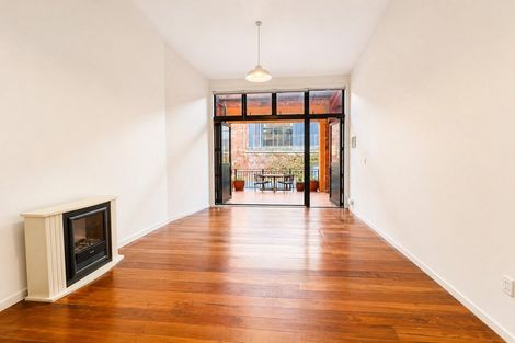 Photo of property in 9/14 Alpha Street, Te Aro, Wellington, 6011