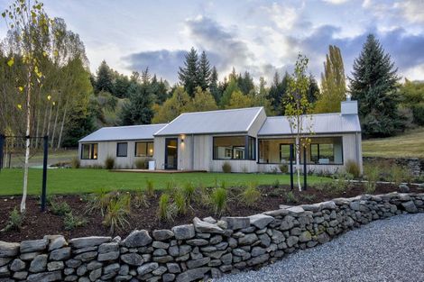Photo of property in 206 Dalefield Road, Dalefield, Queenstown, 9371