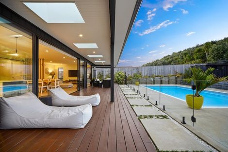 Photo of property in 19 Headsail Drive, Long Bay, Auckland, 0630