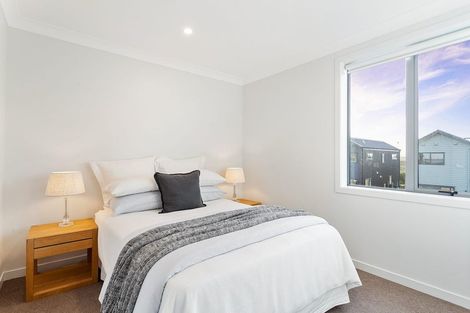 Photo of property in 19 Parkmore Drive, Rosehill, Papakura, 2113
