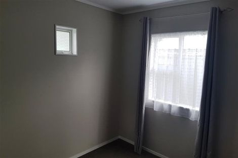 Photo of property in 94 Chislehurst Street, Henderson, Auckland, 0612