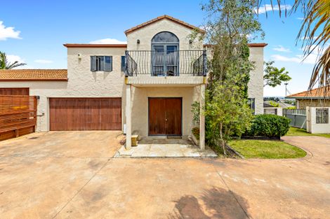 Photo of property in 13 Conacher Close, East Tamaki Heights, Auckland, 2016