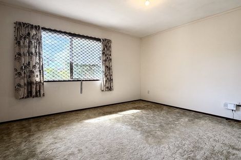 Photo of property in 8 Jillteresa Crescent, Half Moon Bay, Auckland, 2012