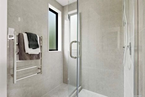 Photo of property in 122c Lancaster Road, Beach Haven, Auckland, 0626