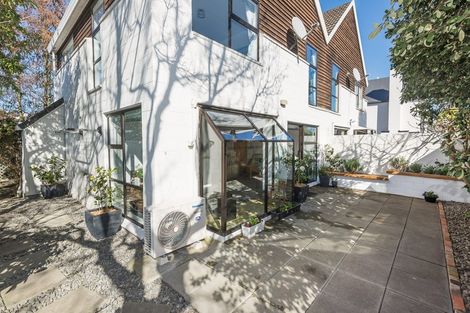 Photo of property in 1 Winchester Street, Merivale, Christchurch, 8014