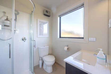 Photo of property in 16 Islington Place, Wanaka, 9305