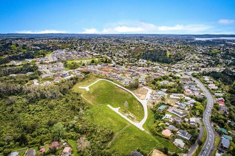 Photo of property in 17a Tiriwa Drive, Massey, Auckland, 0614