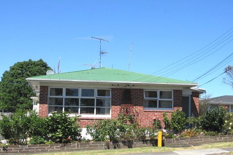 Photo of property in 4/228 Onewa Road, Birkenhead, Auckland, 0626