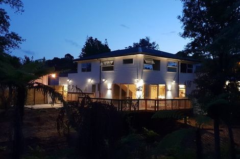 Photo of property in 20 De Val Drive, Titirangi, Auckland, 0604