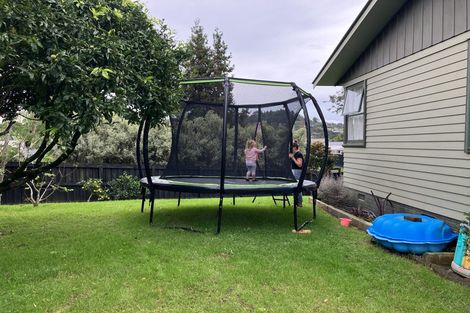 Photo of property in 76 Lauderdale Road, Birkdale, Auckland, 0626