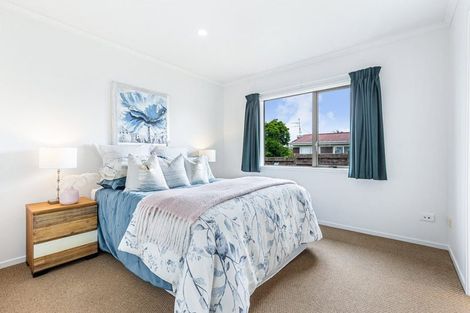 Photo of property in 25a Sylvan Crescent, Te Atatu South, Auckland, 0610