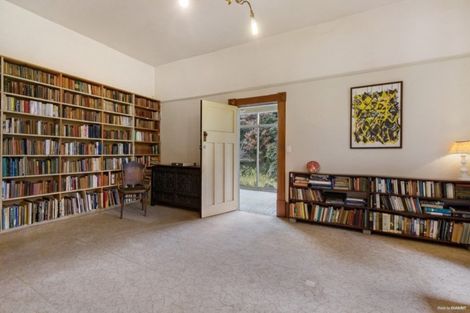 Photo of property in 118 Glenmore Street, Northland, Wellington, 6012