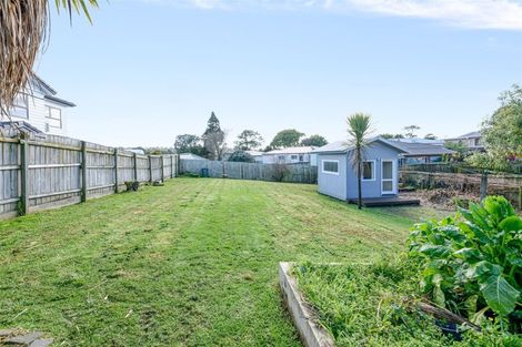 Photo of property in 7 Harrington Road, Henderson, Auckland, 0610