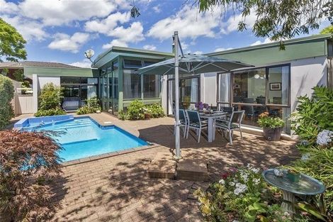 Photo of property in 103 Cascades Road, Pakuranga Heights, Auckland, 2010