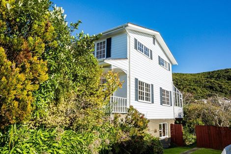 Photo of property in 71 Oriel Avenue, Tawa, Wellington, 5028