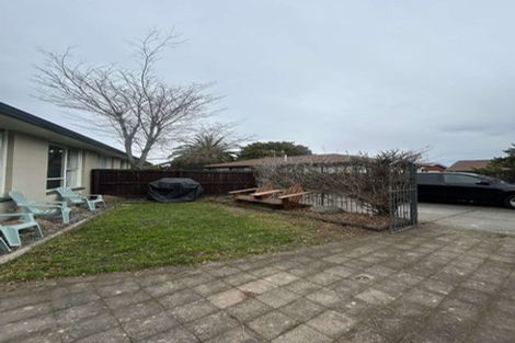 Photo of property in 2/23 Branksome Place, Parklands, Christchurch, 8083