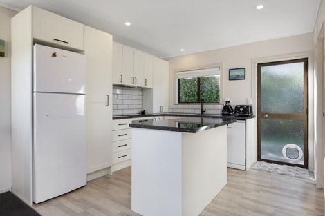 Photo of property in 53 Spencer Avenue, Maketu, 3189