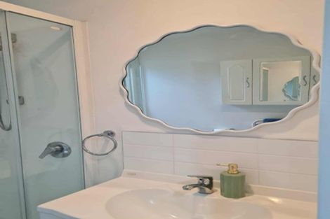 Photo of property in 28 Arataki Road, Havelock North, 4130