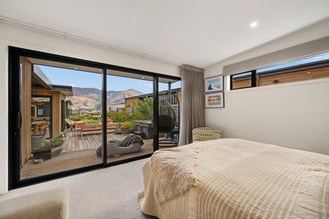 Photo of property in 15 Mills Road, Wanaka, 9305