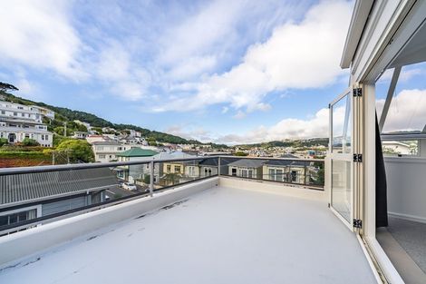 Photo of property in Mcfarlane Mews, 7/2 Mcfarlane Street, Mount Victoria, Wellington, 6011