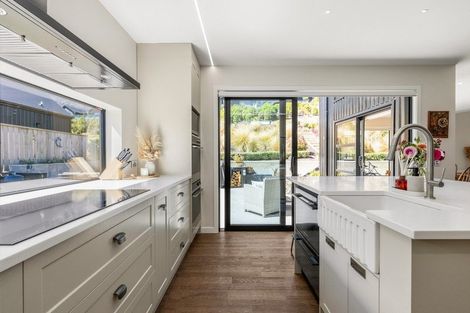 Photo of property in 15 Muster Road, Jacks Point, 9371