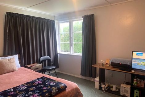 Photo of property in 3 Colvin Street, Westport, 7825