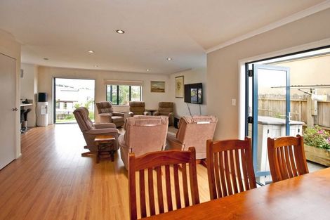 Photo of property in 26 Sonoma Crescent, Oteha, Auckland, 0632
