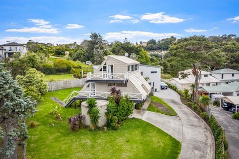 Photo of property in 22 Shadon Place, Stanmore Bay, Whangaparaoa, 0932