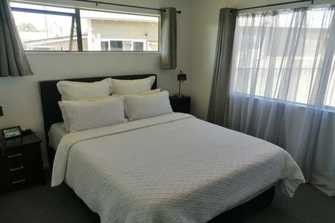 Photo of property in 18a Fairs Road, Milson, Palmerston North, 4414