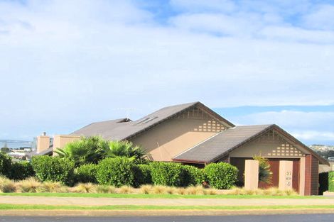 Photo of property in 37 Grovenor Drive, Orewa, 0931