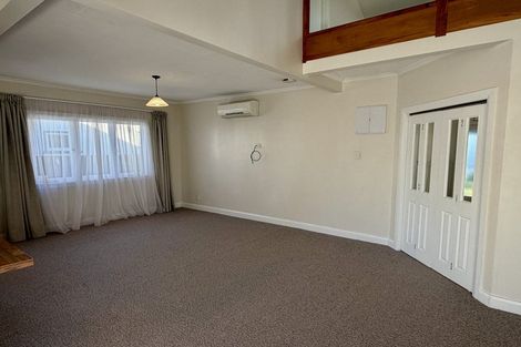 Photo of property in 8 Karaka Street, Hokowhitu, Palmerston North, 4410