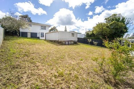 Photo of property in 90 Lantana Road, Green Bay, Auckland, 0604