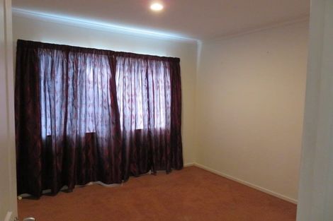 Photo of property in 7 Shah Place, Glen Eden, Auckland, 0602
