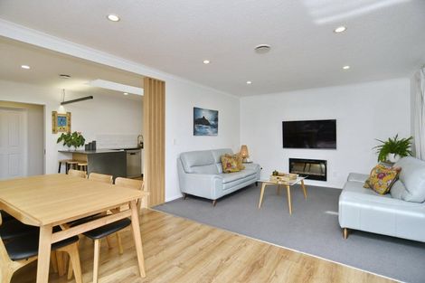 Photo of property in 50 Dunedin Street, Redwood, Christchurch, 8051