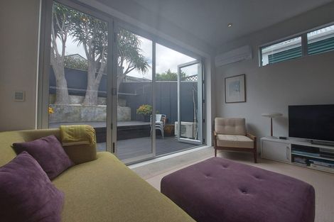 Photo of property in 74 Wallace Street, Mount Cook, Wellington, 6021