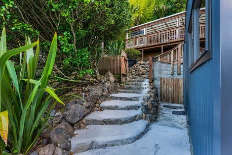 Photo of property in 894 West Coast Road, Waiatarua, Auckland, 0604