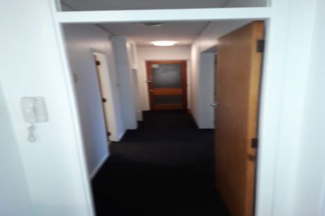 Photo of property in 2f2 Oriental Terrace, Mount Victoria, Wellington, 6011