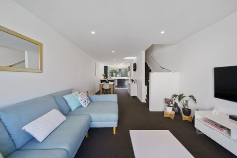 Photo of property in 24u4 Princess Terrace, Newtown, Wellington, 6021