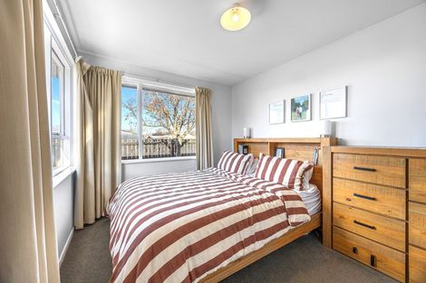 Photo of property in 12 Rosanna Place, Aranui, Christchurch, 8061
